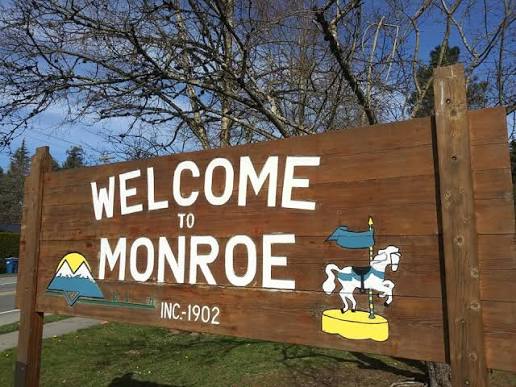 Welcome to Monroe sign